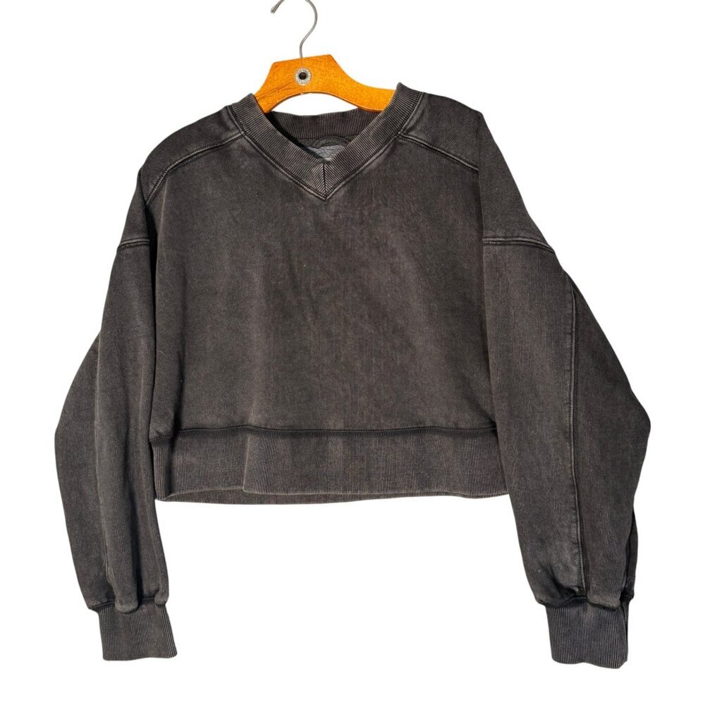 FP Free People Movement Pullover Black Faded Cropped V Neck Sweatshirt S